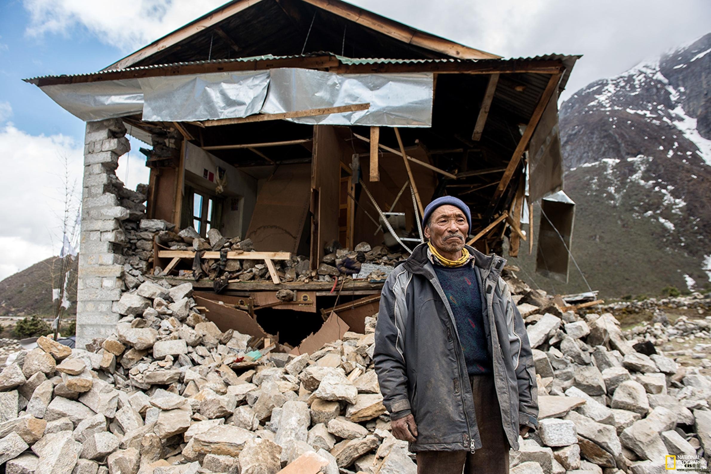 尼泊尔地震灾情新进展：山区村庄灾情严重，无法与外界取得联系