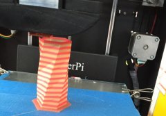 3D��ӡ�����м��뾫ȷ��ɫ����